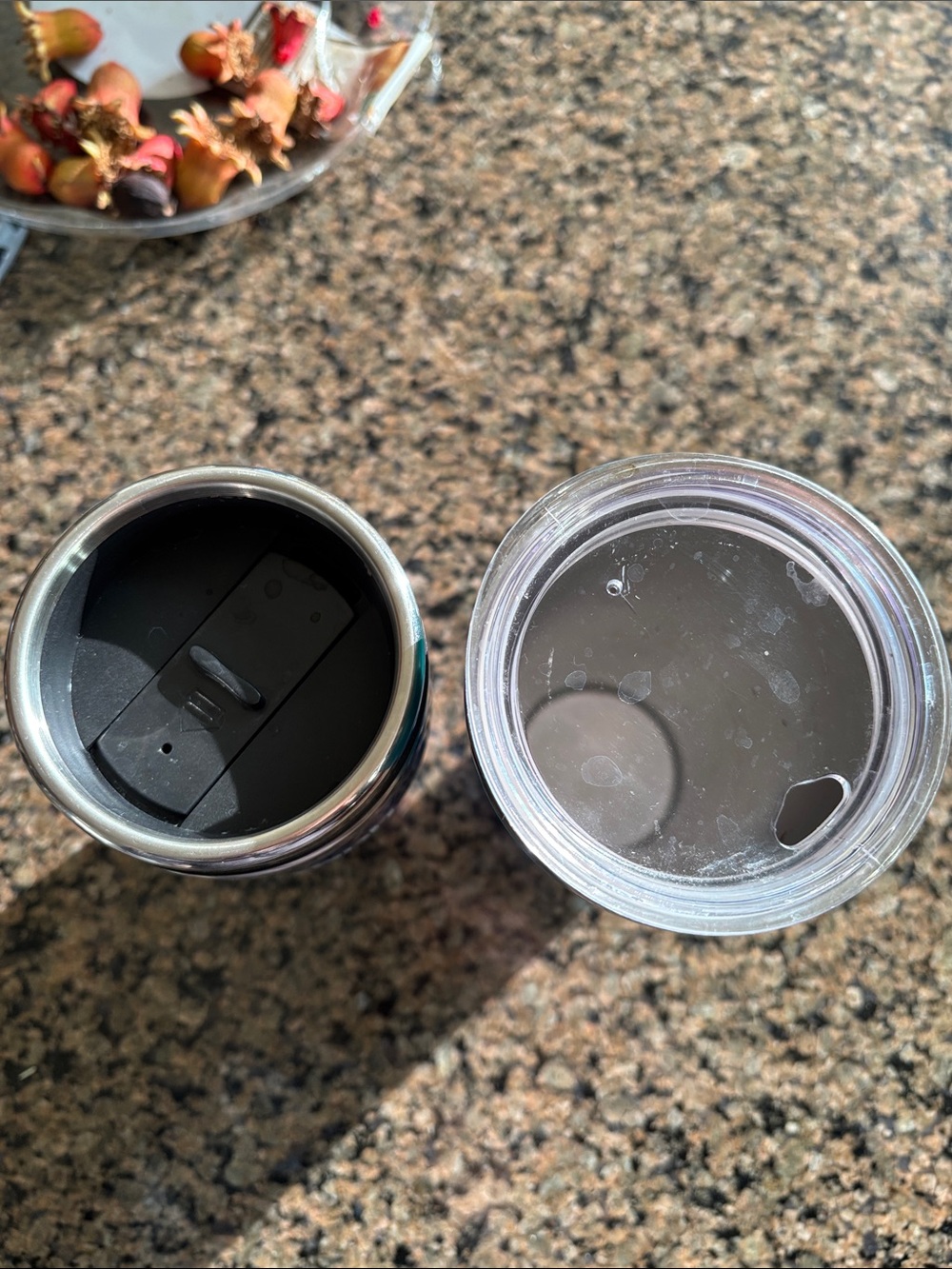 Two cups - Picture 2 of 4